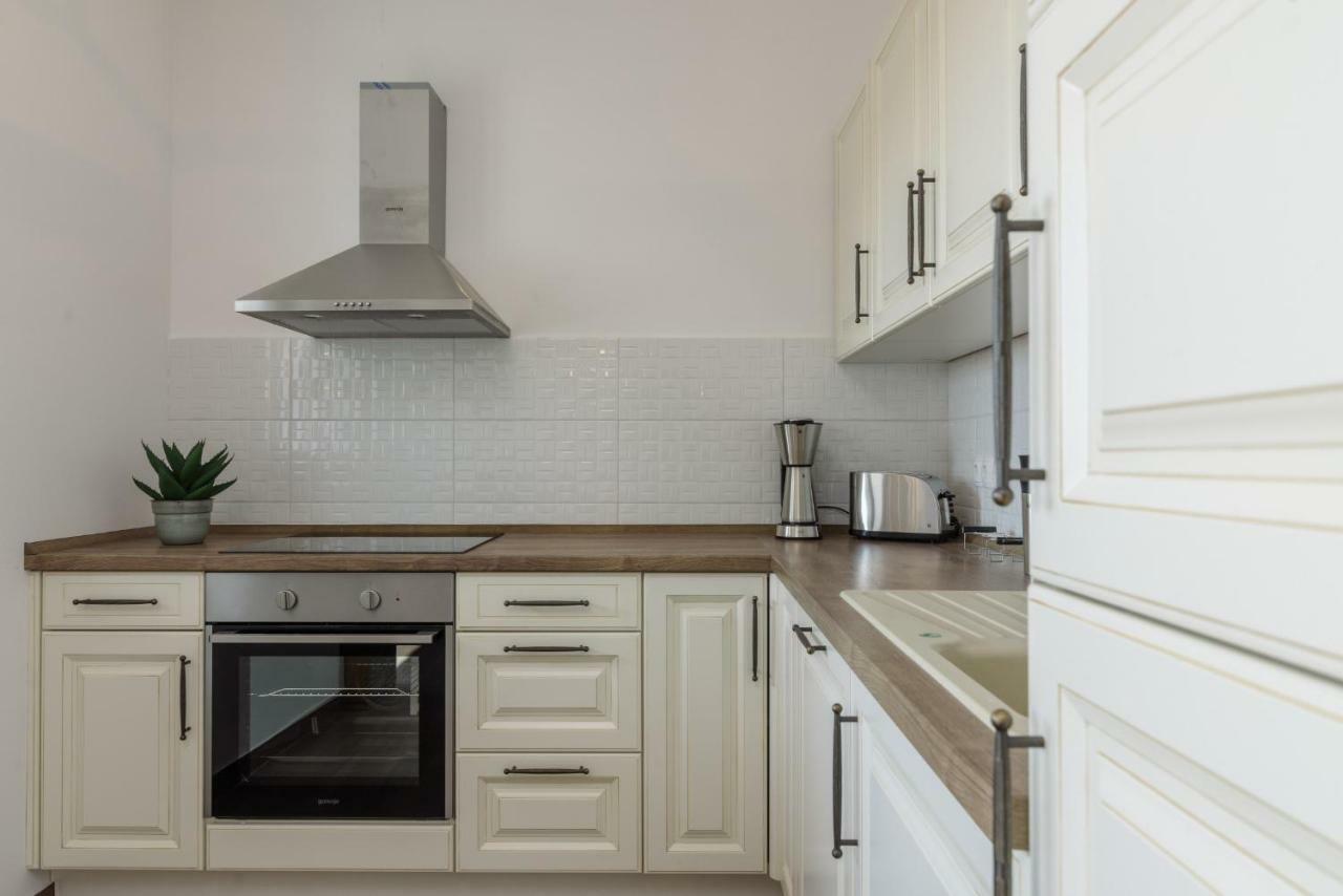 Luxury Apartman Ivana トロギール エクステリア 写真