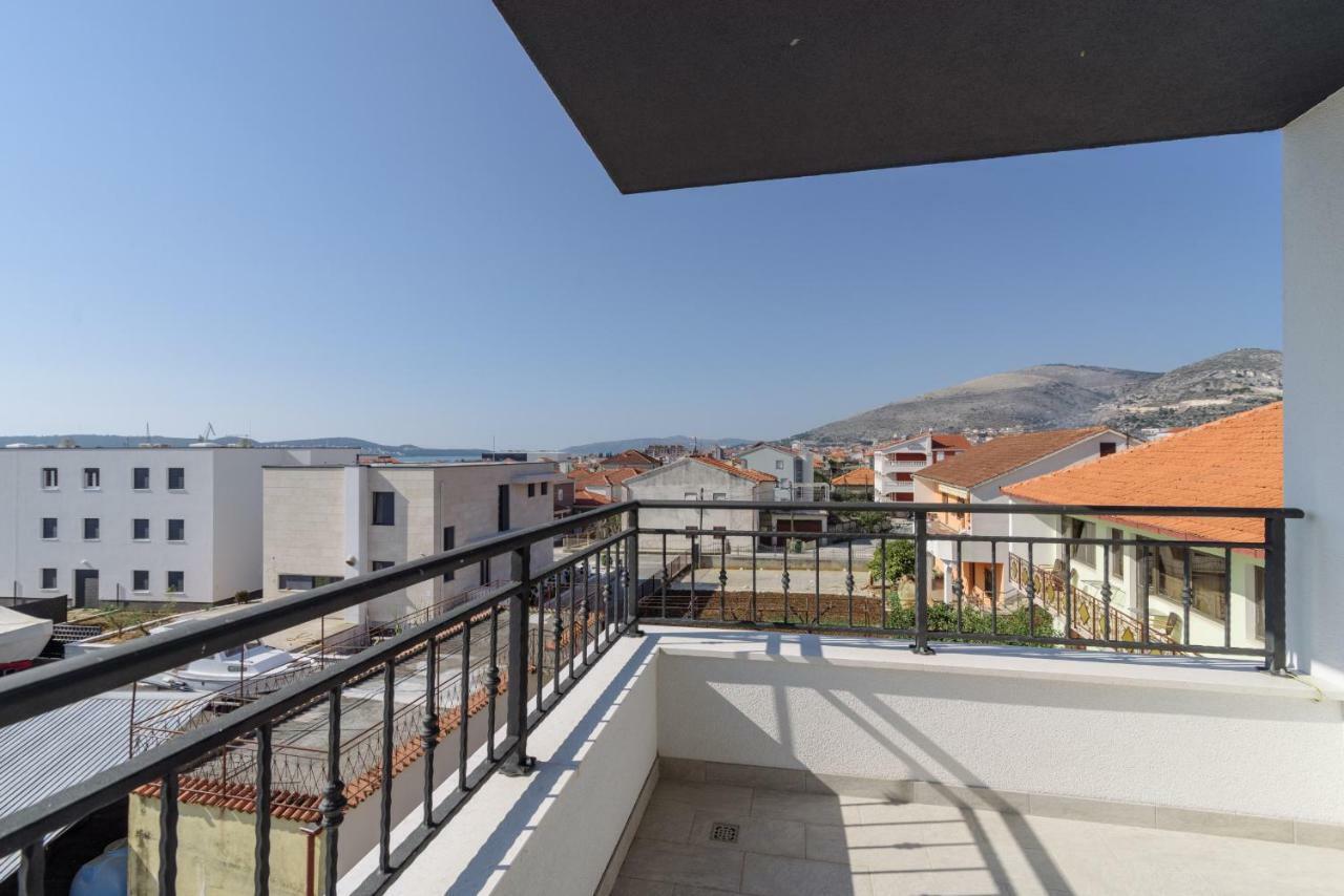 Luxury Apartman Ivana トロギール エクステリア 写真